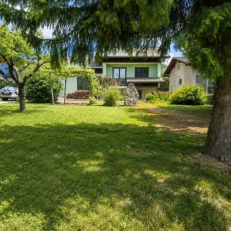 Beli Apartma Radovljica